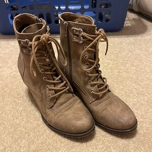 Madden Girl heeled booties boots 8.5